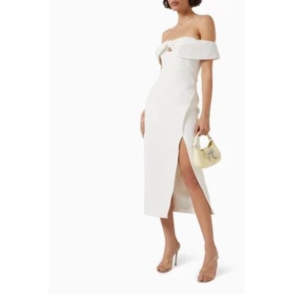 aero midi dress red Auburn | RED Halter Skater Midi Dress